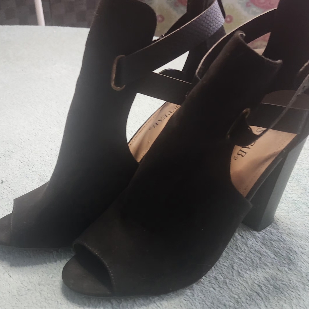 JustFab Black Peep-Toe Heels